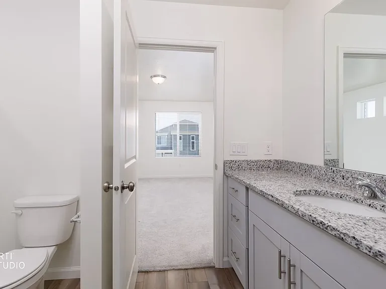 187 E Arcade Dr — Photo 11