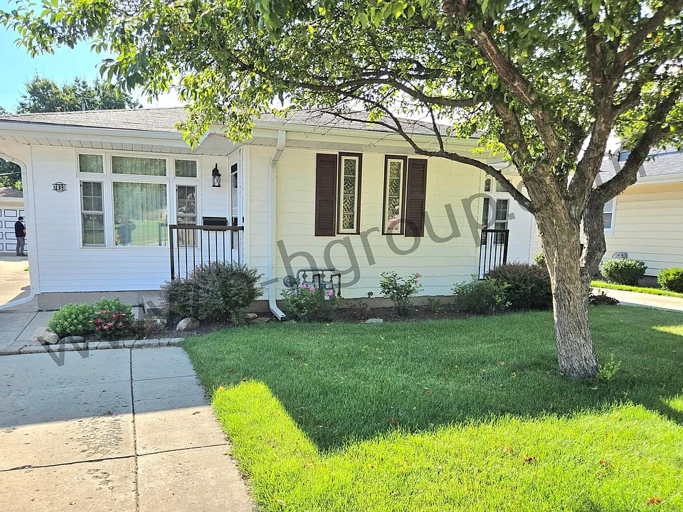 7833 39th Ave