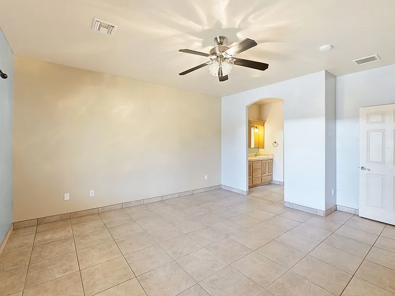 4212 S Hackberry Dr — Photo 20