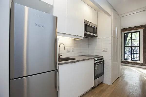 Rented by REAL New York | media 8