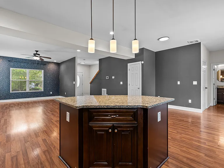 701B Summers Pl #B — Photo 6