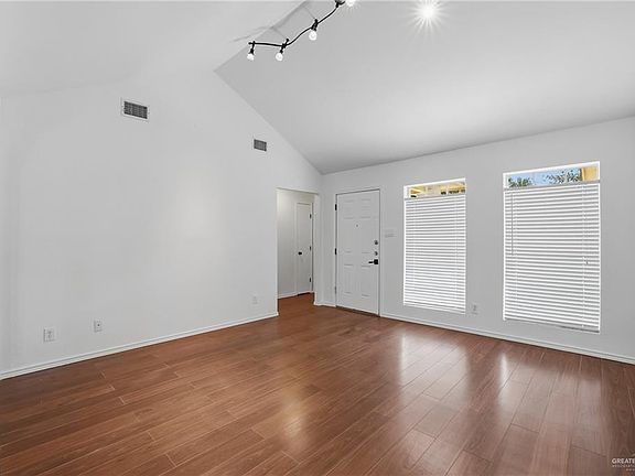 5th image of 5009 N 36th St