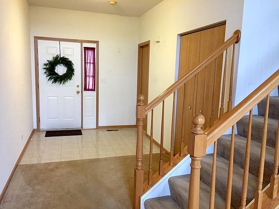 3rd image of 6925 Creekside Dr