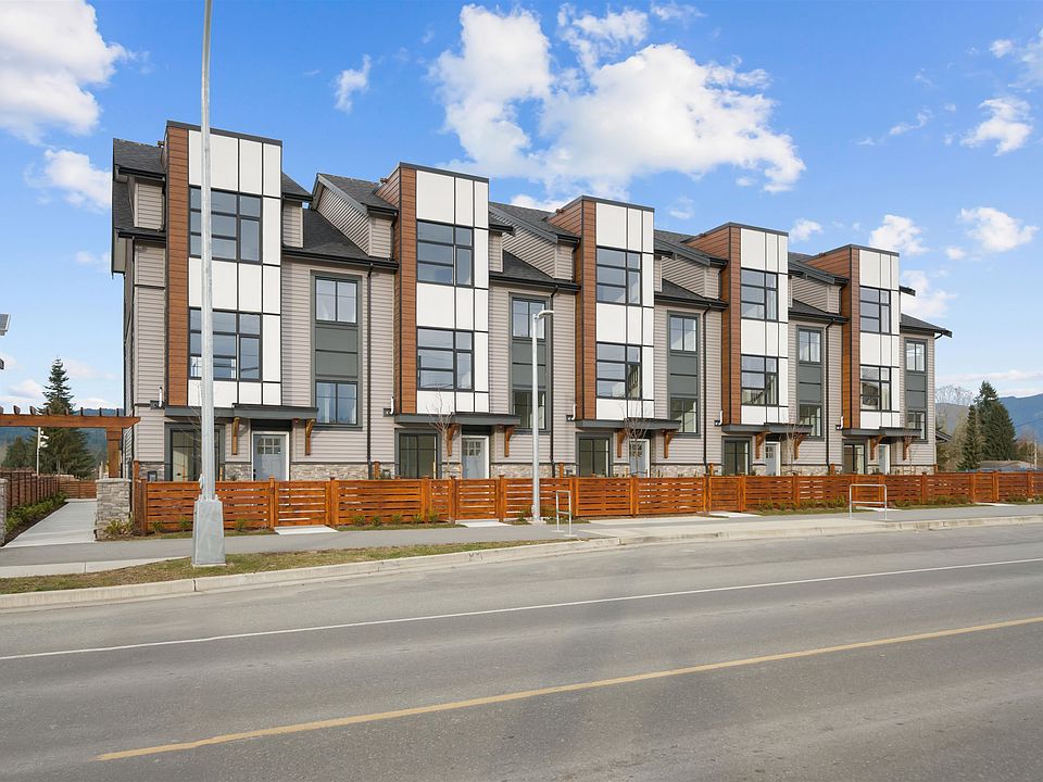 1st image of 32929 Cherry Ave #8