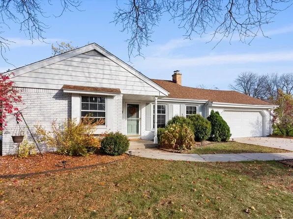 10916 West Derby AVENUE, Wauwatosa, WI 53225