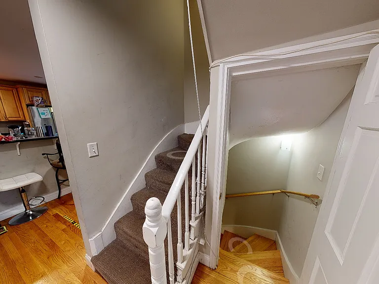 83-85 Windsor St #1A — Photo 5