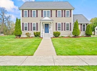 2 Oconnor Ln, Woburn, MA 01801