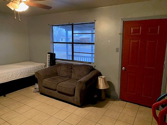 3rd image of 2227 S Missouri St