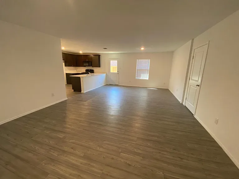 3116 Harper St — Photo 2