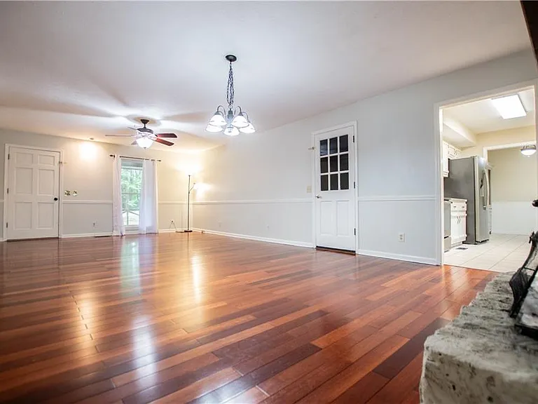1499 Stonington Ct — Photo 5