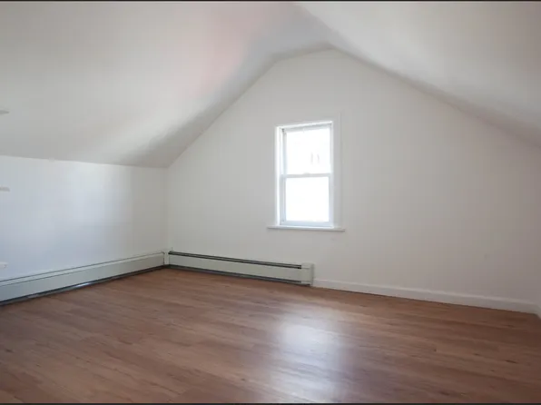 173 New York Avenue image 8 of 12