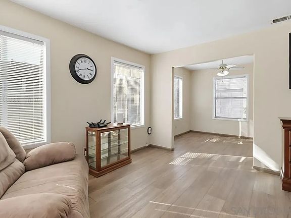 3rd image of 602 Claydelle Ave