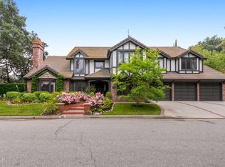 930 Ellington Ln, Pasadena, CA 91105