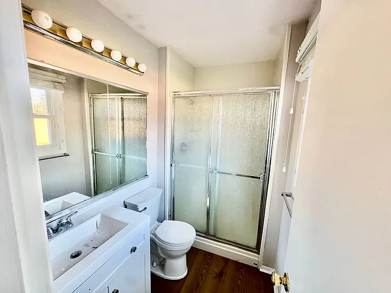 77 Executive Ln — Photo 21