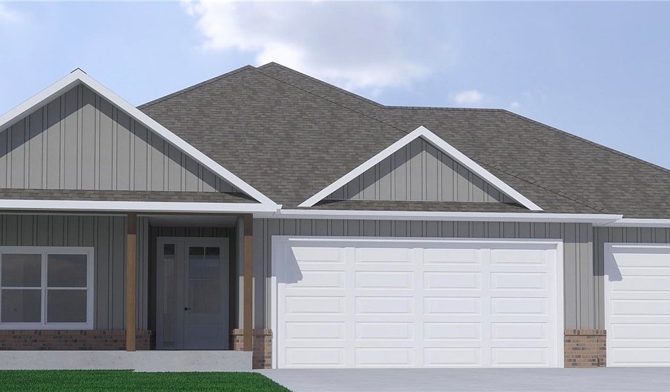 1st image of 2 Gilbert Cir