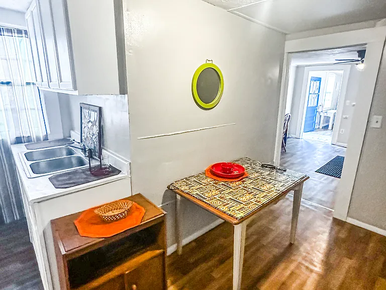 210 Thurston Ave #C — Photo 16