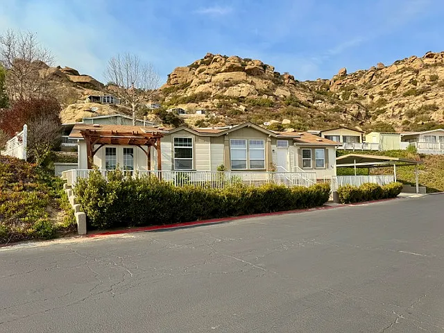 24303 Woolsey Canyon Rd #115