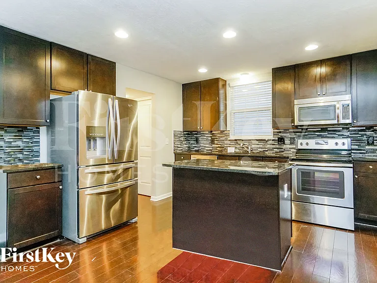 4015 Peregrine Pass Dr — Photo 8