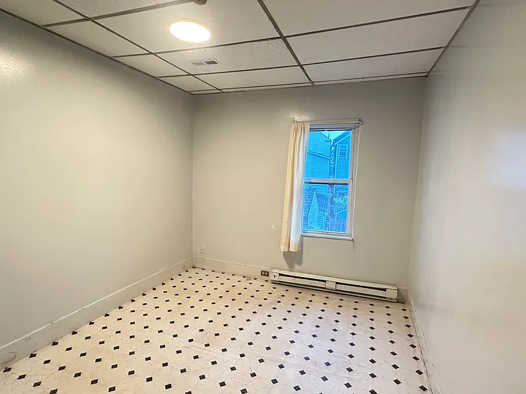 16-18 Walnut St #2 — Photo 8