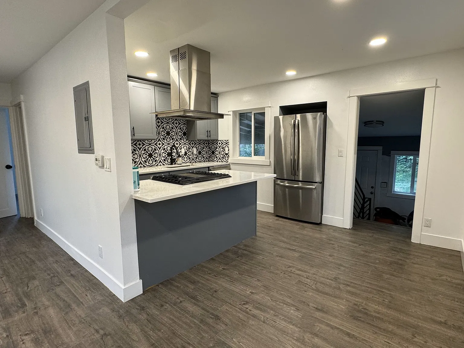 3 bed, 1700 sqft, $2,800 — Photo 4