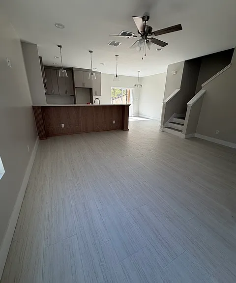 2610 Woodbury St #102 — Photo 8