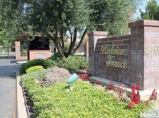 2363 Hyde Park Cir, Lodi, CA 95242