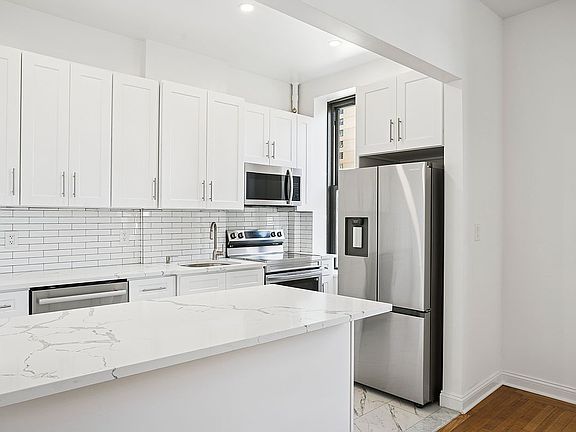 4th image of 38 Livingston St APT 63