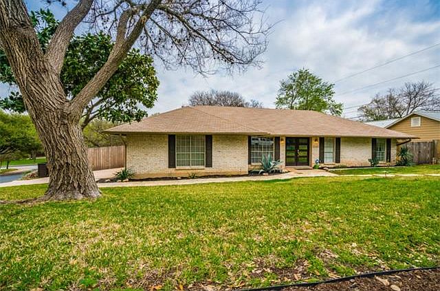 1st image of 3501 Fleetwood Dr