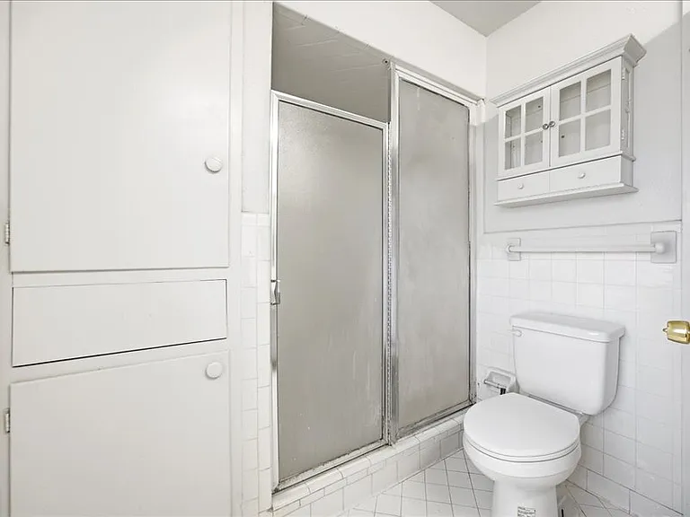 134 Robinhood Dr — Photo 18
