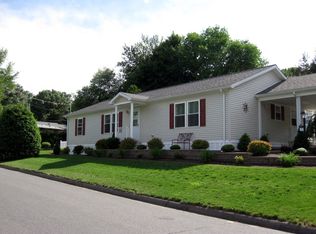 1 Cedar Grove Rd, Southington, CT 06489