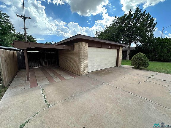 3rd image of 1341 Stratford Ln