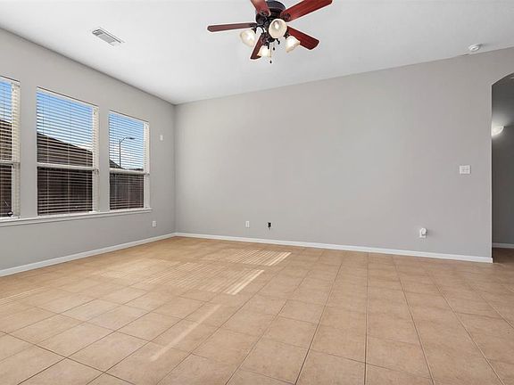 4th image of 16139 Colt Springs Ln