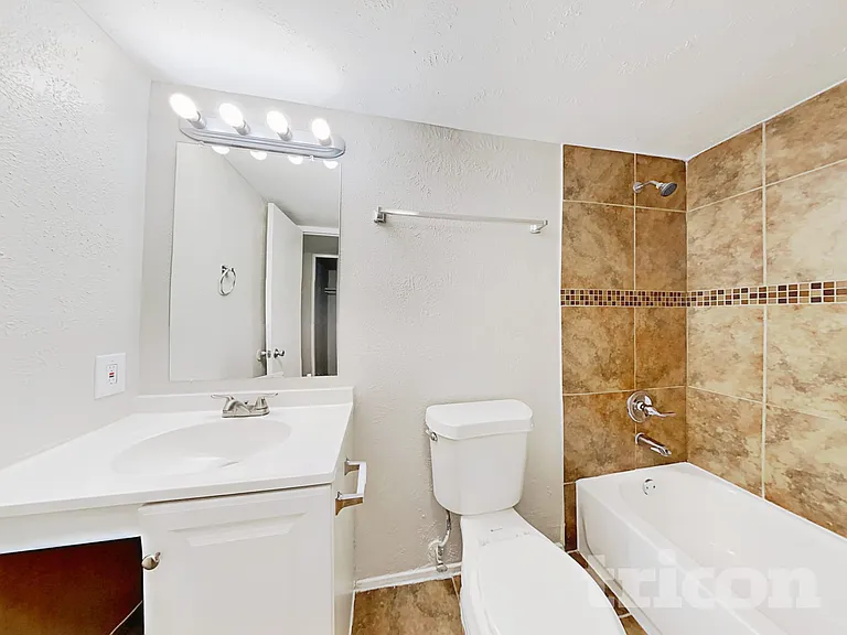 5030 Ridgecreek Dr — Photo 16