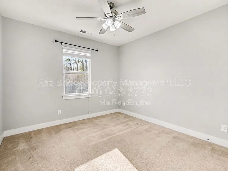 149 Kingston Dr — Photo 33