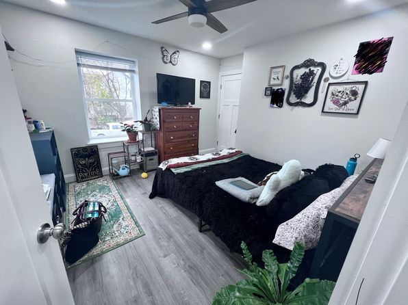 626 Main St #1/2