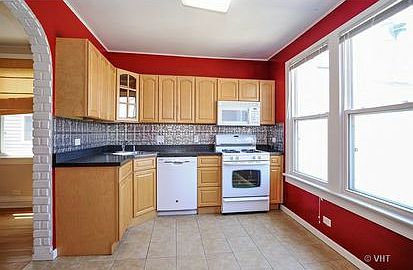 4th image of 2040 W Cuyler Ave