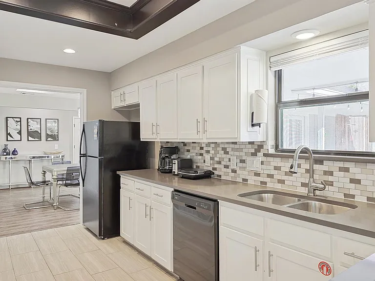 812 Green Brook Dr — Photo 19