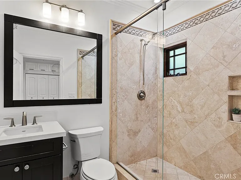 15014 Valleyheart Dr — Photo 31