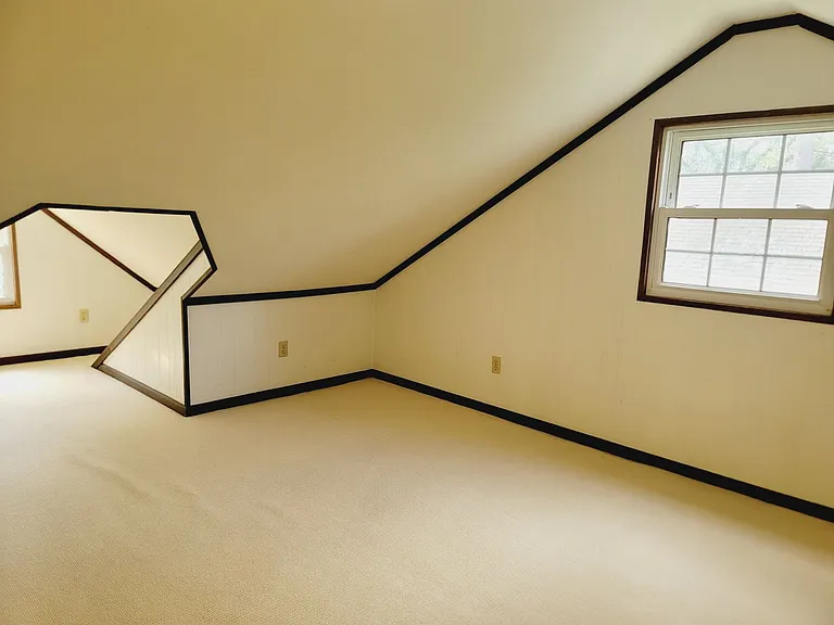 608 Talaflo St — Photo 22