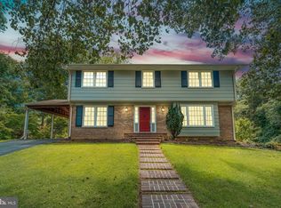 8618 Gateshead Rd, Alexandria, VA 22309