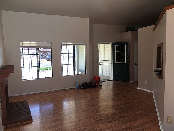 5th image of 33887 Barrengo Dr