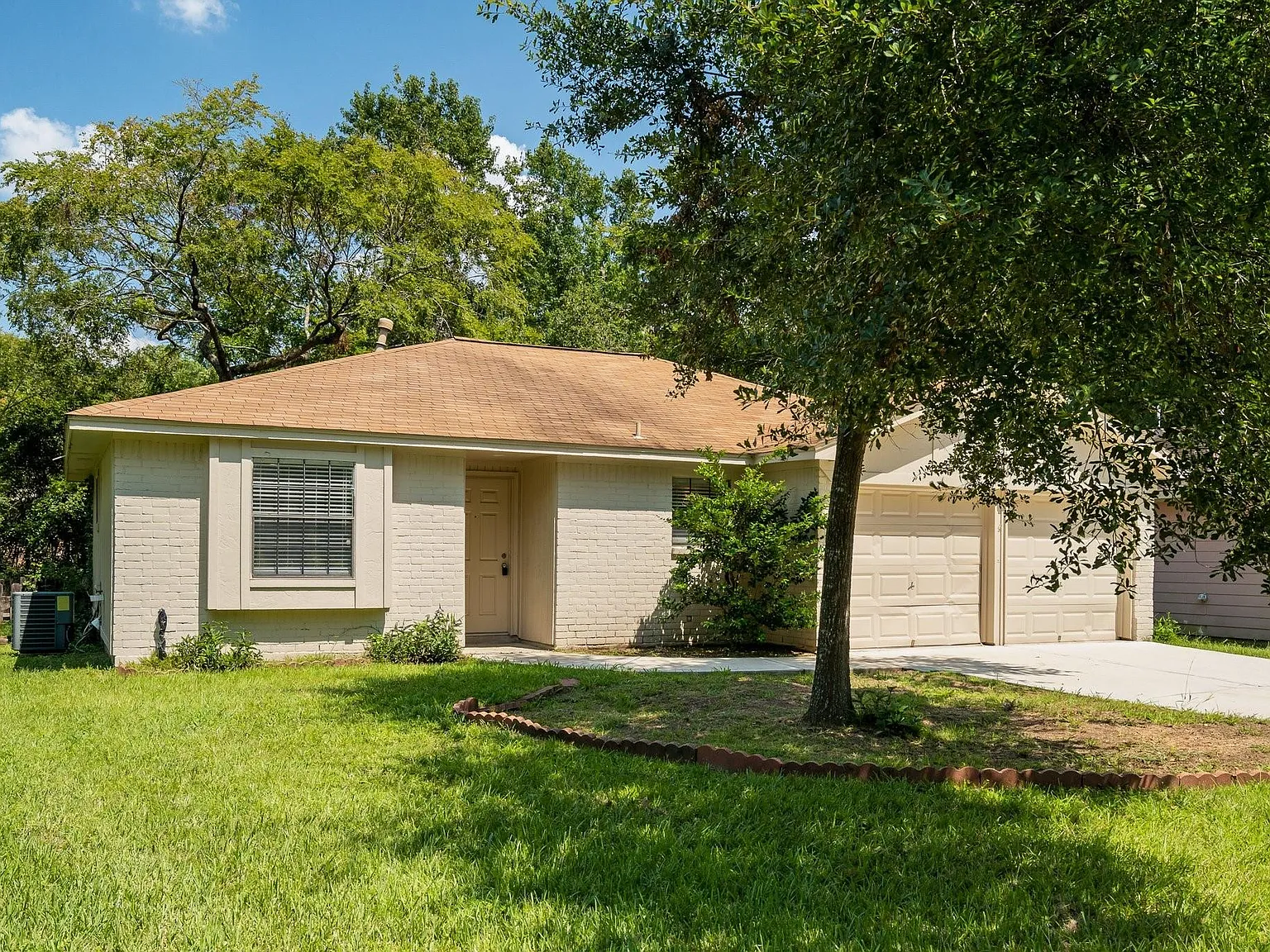 2 bed, 2.0 bath, 1254 sqft, $2,000 — Photo 3