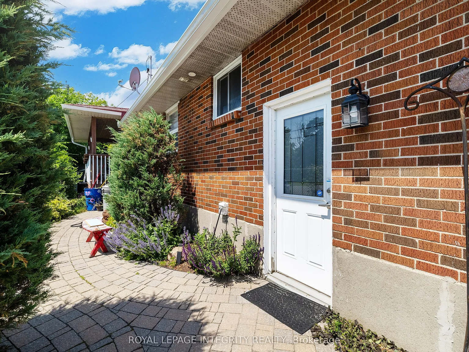 2 bed, $2,200 — Photo 1