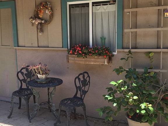 4th image of 2735 Las Encinas Rd