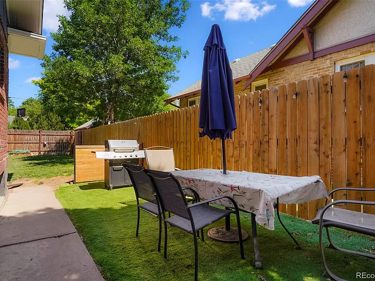 2810 Dahlia St — Photo 17