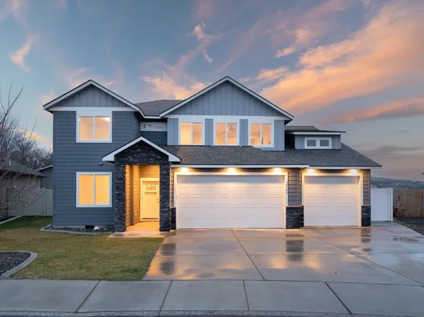 10143 W 18th Pl, Kennewick, WA 99338