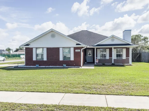 1801 Scarlett Blvd, Lynn Haven, FL 32444