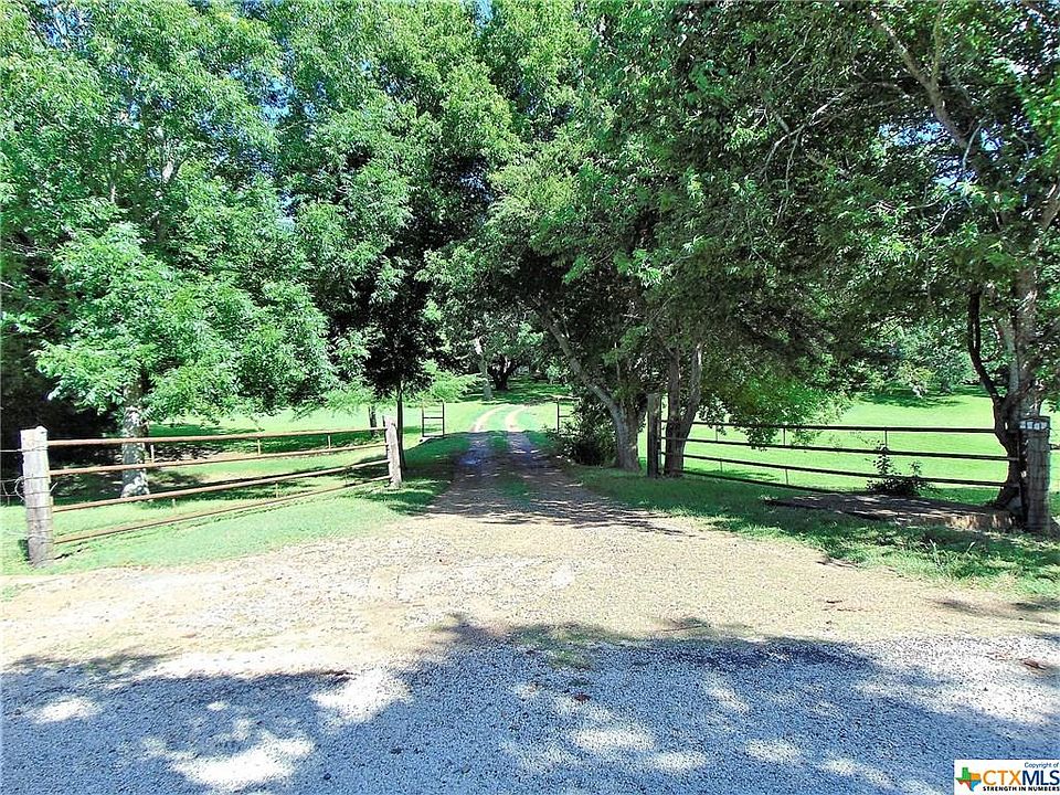 2nd image of 2658 County Road 306