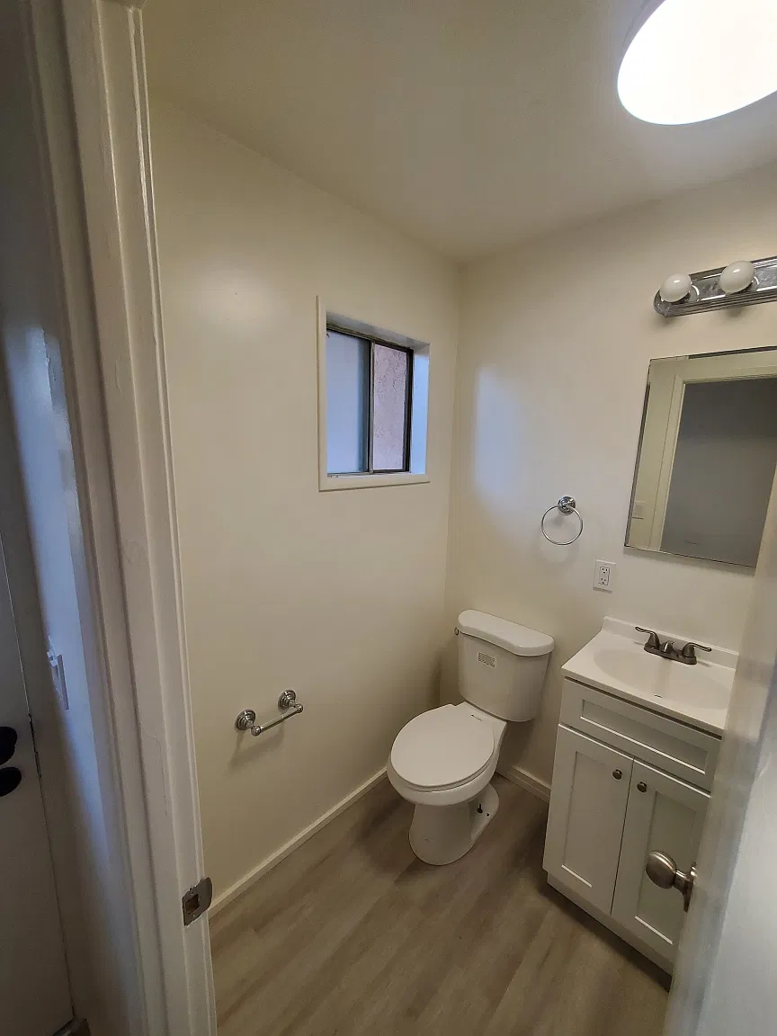 2 bed, 1000 sqft, $2,895 — Photo 4