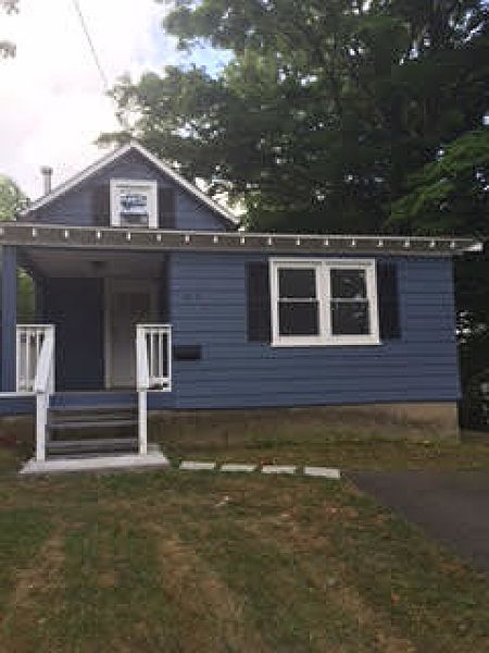 1st image of 219 Eagle Rock Ave